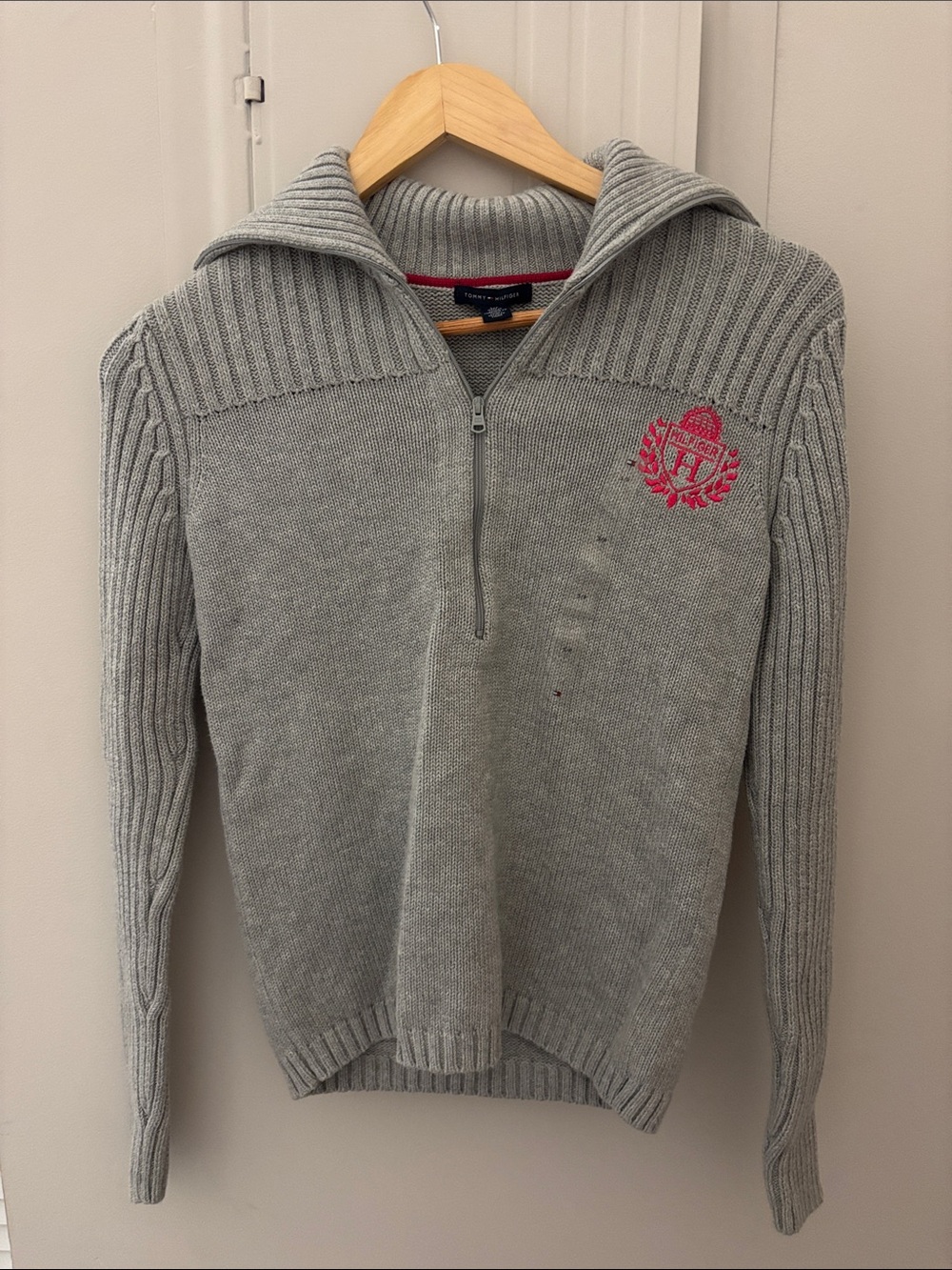 Tommy Hilfiger Gray Half-Zip Sweater with pink Crest small NWT